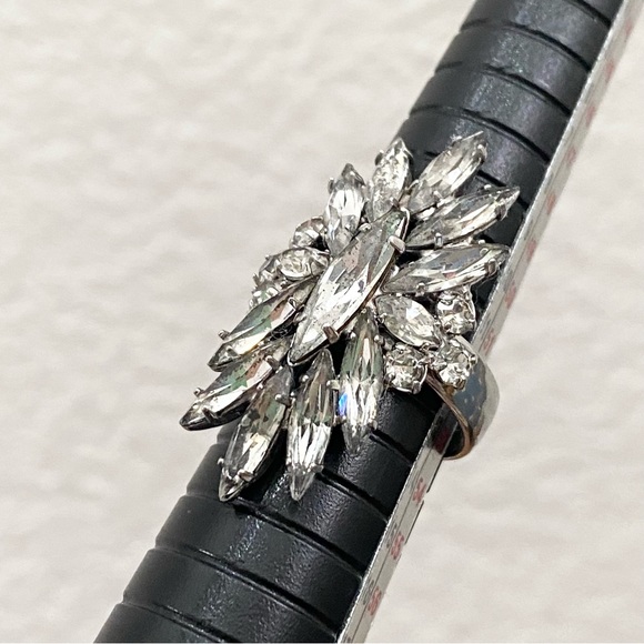 NAPIER Silver-tone Starburst Adjustable Statement Ring Size 7 - Picture 7 of 14